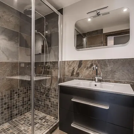 Apartment Courchevel, 3 Pieces, 6 Personnes - Fr-1-613a-35 Courchevel
